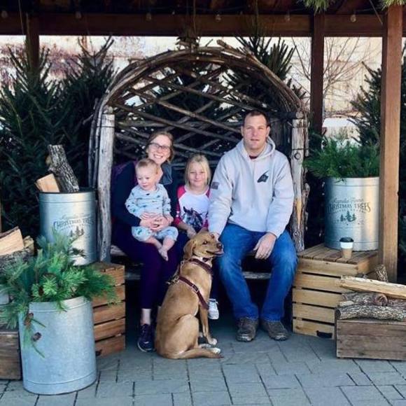 Meet your Posher, Becca - Picture 1 of 1